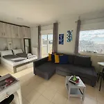 Horizon /downtown Penthouse W/ Massive Terrace 公寓 *