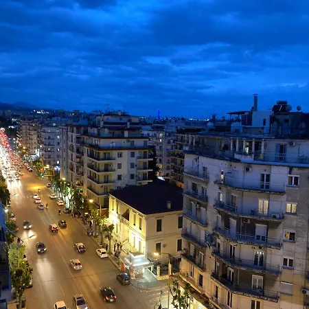 Horizon /downtown Penthouse W/ Massive Terrace Selanik