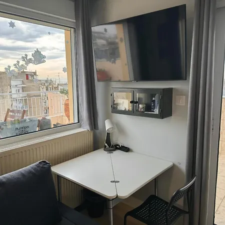 Horizon /downtown Penthouse W/ Massive Terrace 塞萨洛尼基
