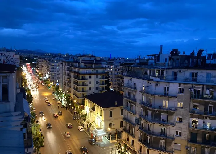 Horizon /downtown Penthouse W/ Massive Terrace سالونيك
